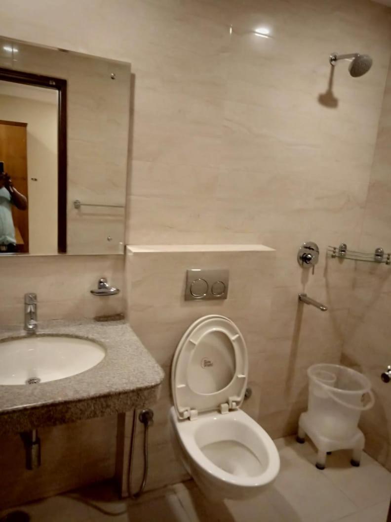 Hotel Avtar @New Delhi Railway Station מראה חיצוני תמונה