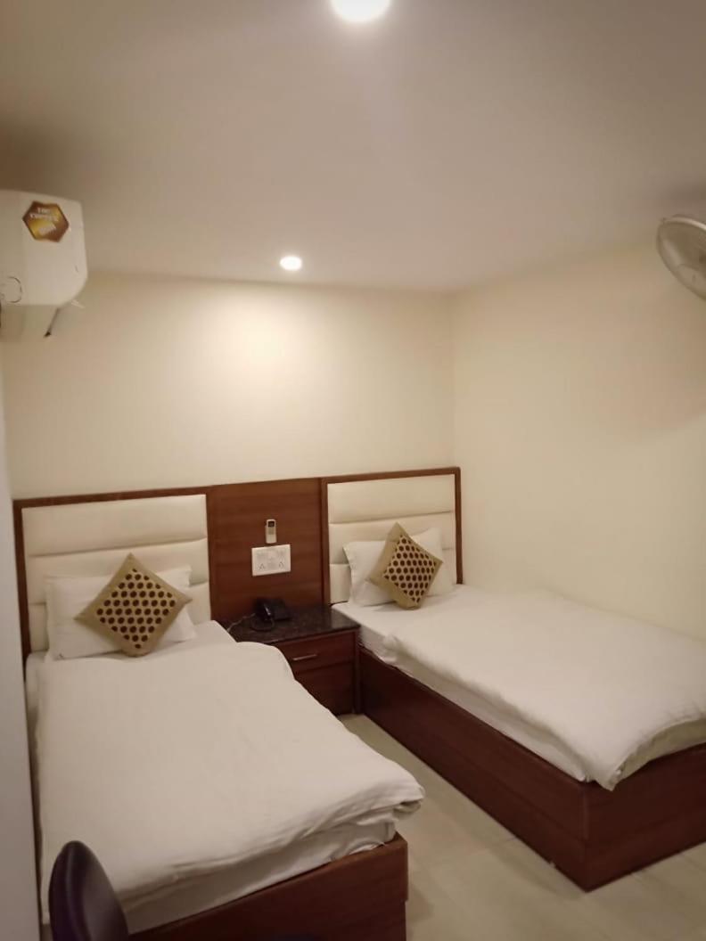 Hotel Avtar @New Delhi Railway Station מראה חיצוני תמונה