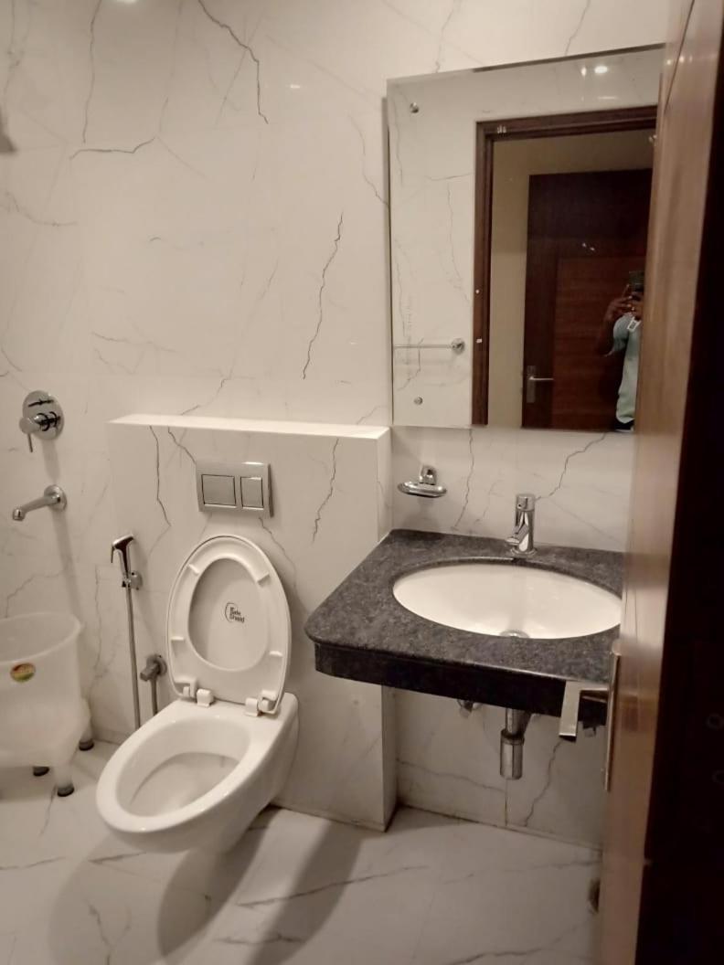 Hotel Avtar @New Delhi Railway Station מראה חיצוני תמונה